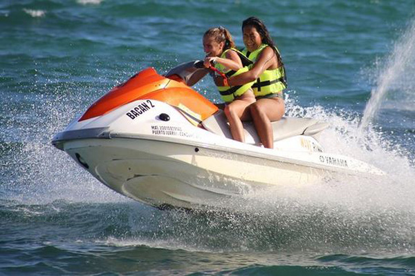 Jet ski